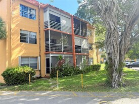 4344 NW 9th Ave in Pompano Beach, FL - Building Photo