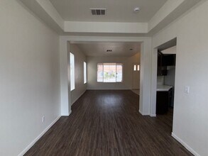 344 Velino Ave in Las Vegas, NV - Building Photo - Building Photo