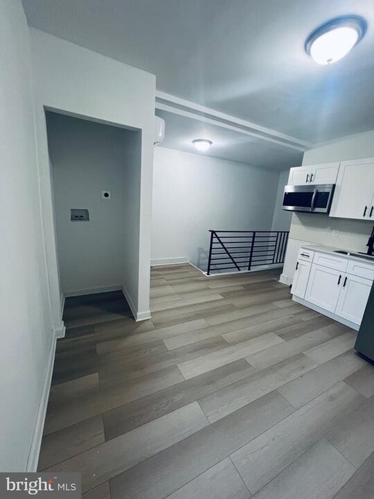 133 S 61st St in Philadelphia, PA - Building Photo