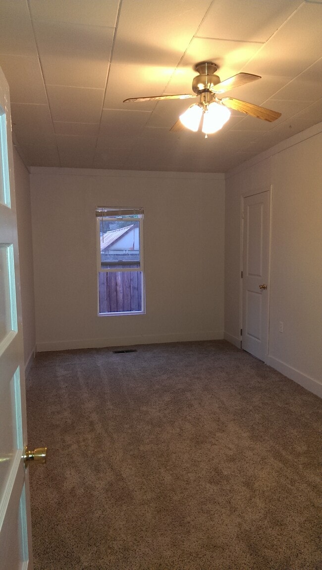 502 Delsol Ln in Lewiston, ID - Building Photo - Building Photo