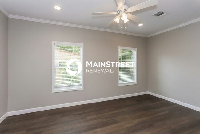 property at 2101 Union St S