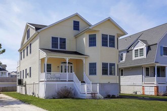 111 York Ave in Spring Lake, NJ - Building Photo - Building Photo