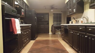 825 Skylark Dr in Denton, TX - Building Photo - Building Photo