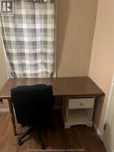 3155 Peter St in Windsor, ON - Foto de edificio - Building Photo