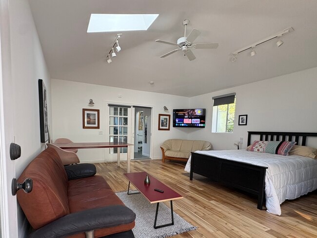 3139 Veteran Ave in Los Angeles, CA - Foto de edificio - Building Photo