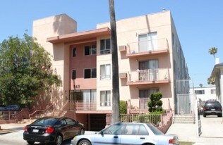 943 Arapahoe St, Unit 304 in Los Angeles, CA - Building Photo