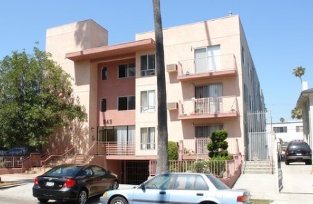 943 Arapahoe St, Unit 101 in Los Angeles, CA - Building Photo
