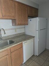 2807 Lincoln Way in White Oak, PA - Building Photo - Building Photo