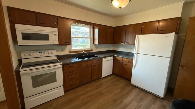 2710 Luther Dr in Ames, IA - Building Photo - Building Photo