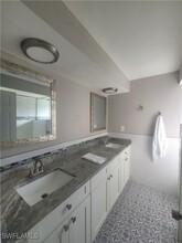 5227 SW 2nd Pl in Cape Coral, FL - Foto de edificio - Building Photo