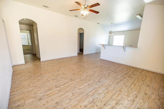 1406 Kingston St in Wolfforth, TX - Building Photo - Building Photo