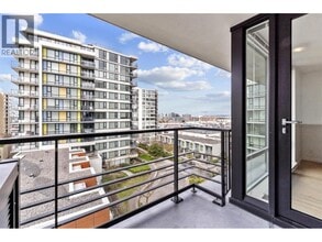 7988 Ackroyd Rd in Richmond, BC - Building Photo - Building Photo