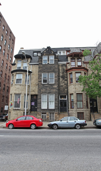 108 E Preston St in Baltimore, MD - Building Photo