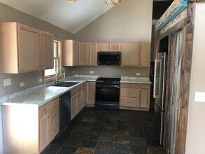 3931 Bertrand Ln in Beach Park, IL - Building Photo - Building Photo