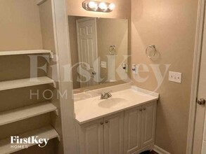 226 Regency Dr in Charlotte, NC - Building Photo - Building Photo