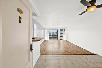 7765 W 91st St in Los Angeles, CA - Building Photo - Building Photo