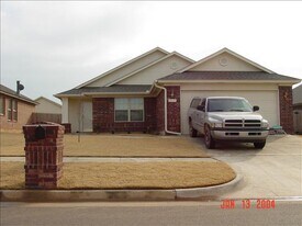 3148 SW 103rd Pl in Oklahoma City, OK - Building Photo