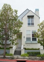 205 Town Green Ln in Foster City, CA - Building Photo