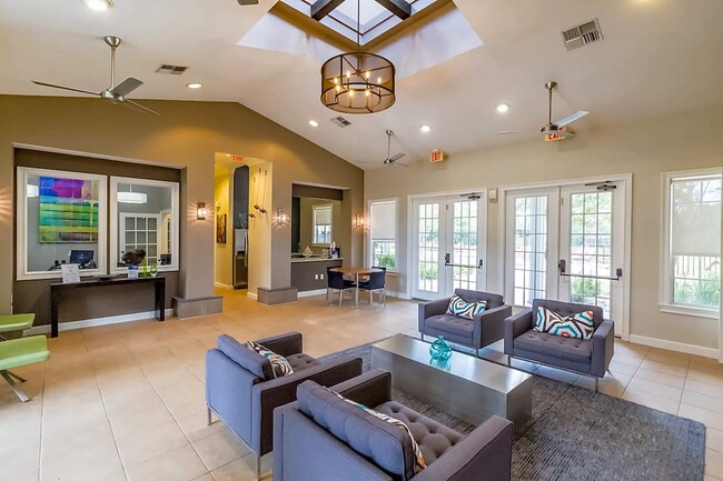 PENINSULA AT PORT CHARLOTTE in Port Charlotte, FL - Building Photo - Building Photo