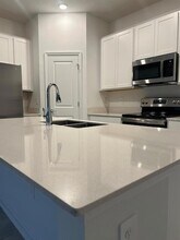 202 Brave Rd, Unit 604 in Davenport, FL - Foto de edificio - Building Photo