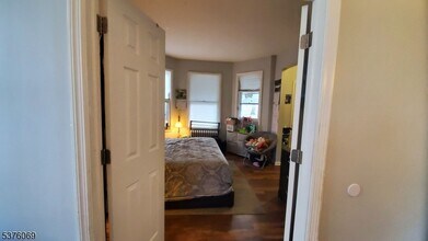 34 Olive St in Bloomfield, NJ - Building Photo - Building Photo