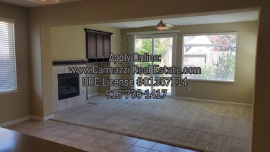 5627 Matina Dr in Elk Grove, CA - Building Photo - Building Photo