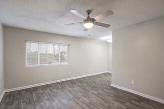 Summit Augusta in Augusta, GA - Foto de edificio - Interior Photo