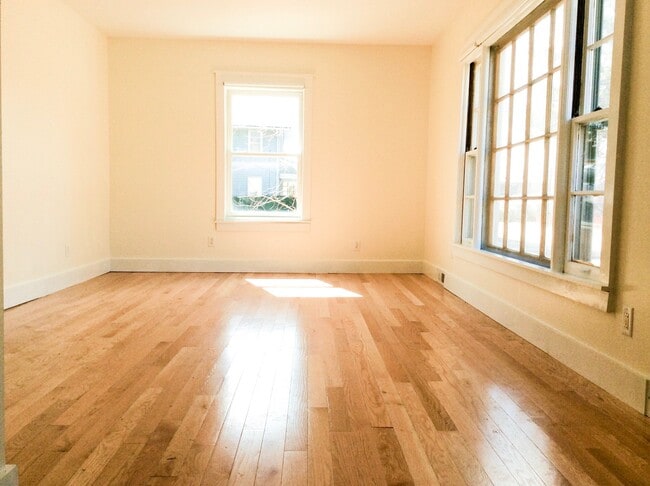 property at 801 N 10th St