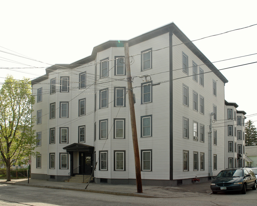 66 School St in Manchester, NH - Foto de edificio