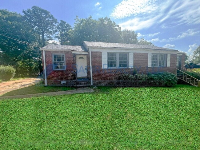 property at 1724 Lisbon Dr SW