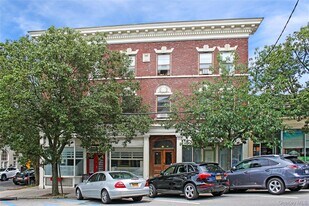 49 Main St in Irvington, NY - Building Photo