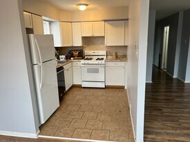 4714 Saint Denis Dr, Unit B in Philadelphia, PA - Building Photo