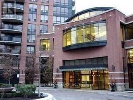 33 Sheppard Ave E in Toronto, ON - Building Photo