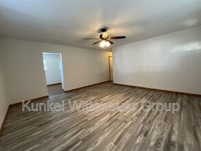 203 Renee Dr in O'Fallon, IL - Building Photo - Building Photo