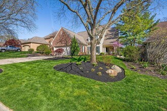 9927 Gleneagle Pl in Powell, OH - Foto de edificio - Building Photo