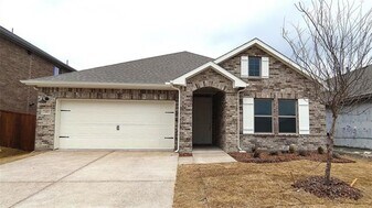 2403 Lovegrass Ln in Melissa, TX - Building Photo