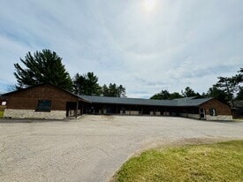 7528 US-51 in Minocqua, WI - Building Photo