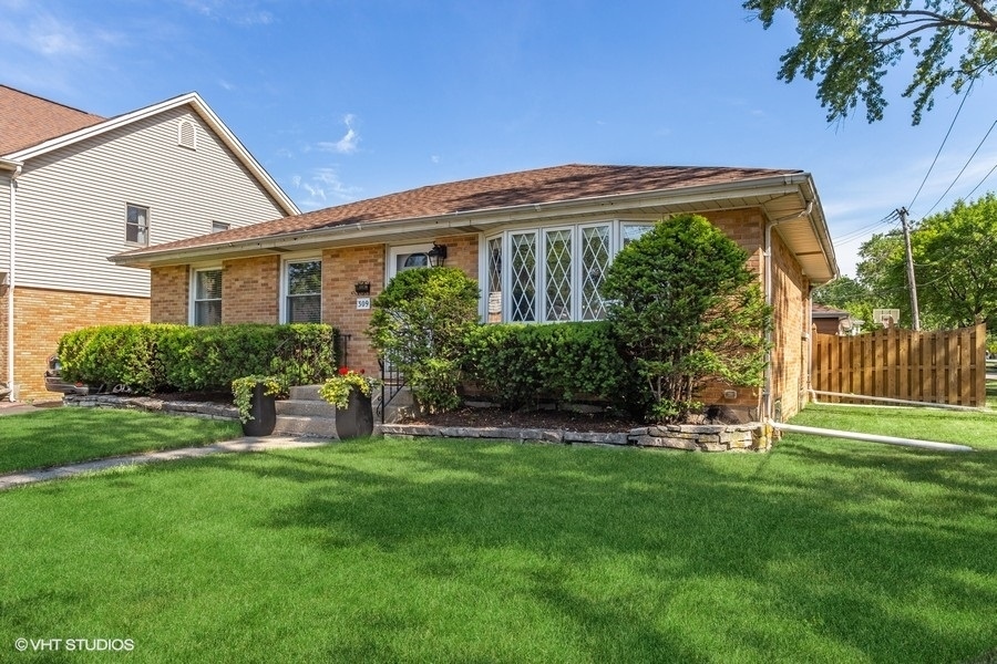 309 E Madison St in Elmhurst, IL - Building Photo