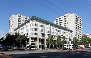 Opera Plaza in San Francisco, CA - Building Photo - Building Photo