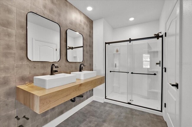 property at 6763 Grace Hammock Rd