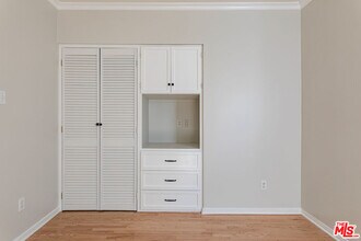 2610 Griffith Park Blvd in Los Angeles, CA - Building Photo - Building Photo