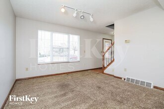 30 Otter Dr in Covington, KY - Building Photo - Building Photo