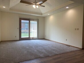 4050 S Ferguson Ave in Springfield, MO - Foto de edificio - Building Photo