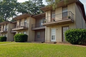 Timber Ridge Townhomes in Jackson, MS - Foto de edificio - Building Photo