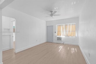 1315 NE 146th St, Unit 1 in Miami, FL - Foto de edificio - Building Photo