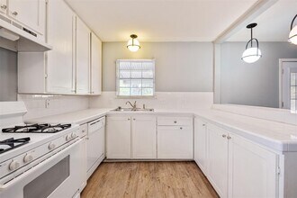 5504 Coventry Ln in Austin, TX - Building Photo - Building Photo