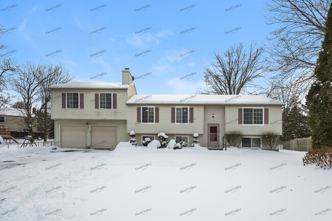 property at 486 Diamond Ct