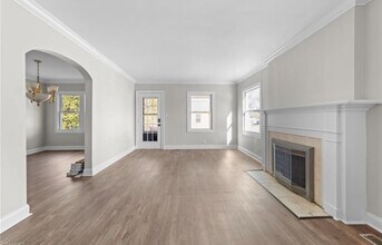 607 Sykes Ave in Greensboro, NC - Building Photo - Building Photo