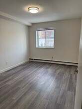 2131 N Summit Ave in Milwaukee, WI - Foto de edificio - Building Photo