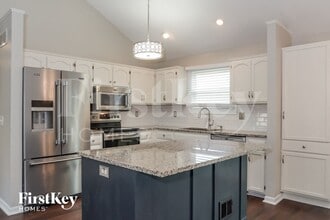 6505 W 151st Pl in Overland Park, KS - Building Photo - Building Photo